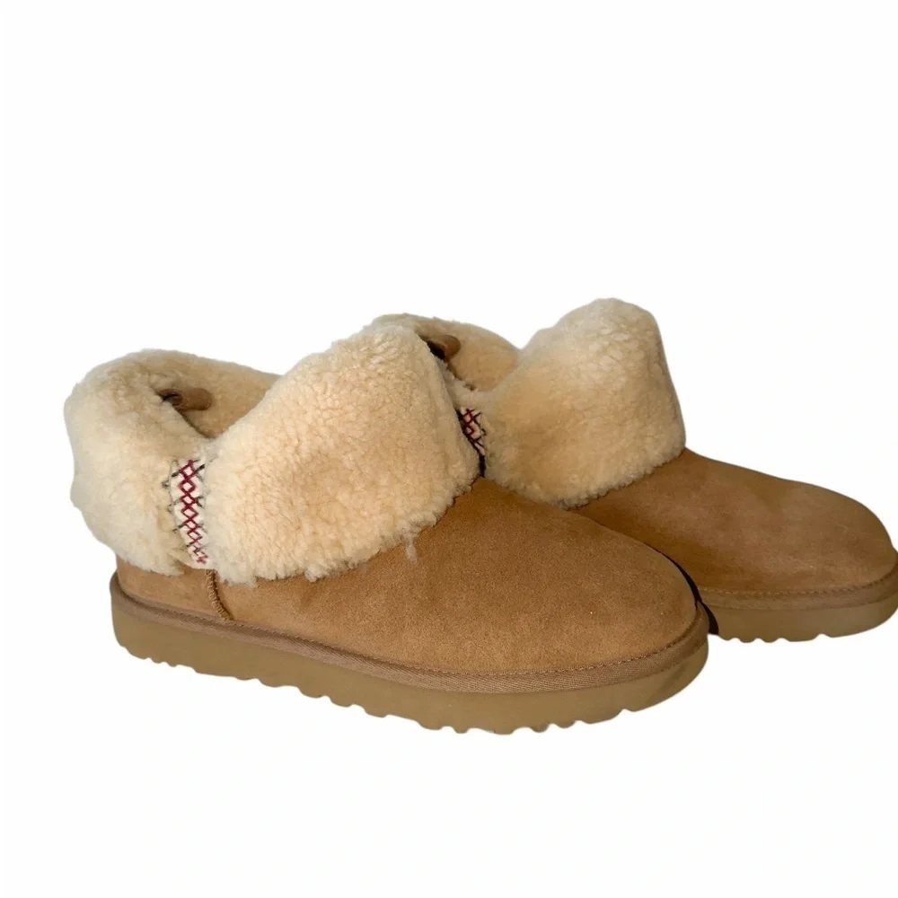 UGG Classic Ultra Mini Braid Slip-On Booties Sz 9 Slippers Warm Winter Outdoor
